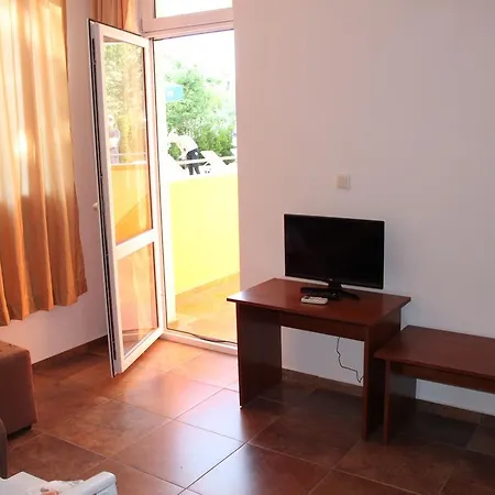 Abelia Regina Апартаменти *