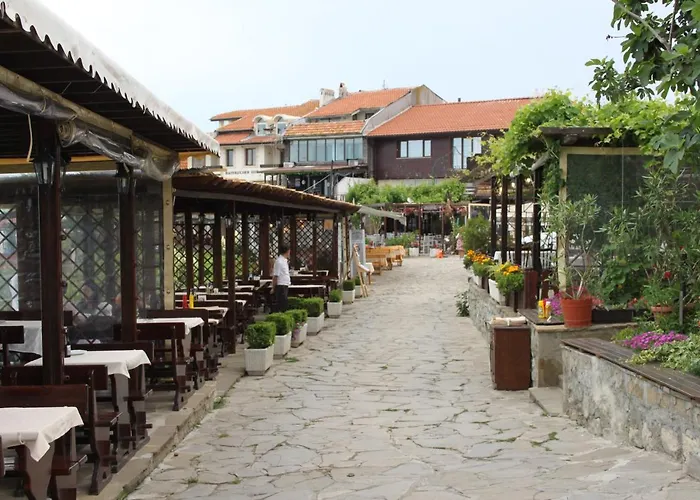 Апартаменты Abelia Regina *